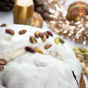 Artisan Pistachio Panettone 850 gr. + Pistachio Cream 190 gr. - Image 9